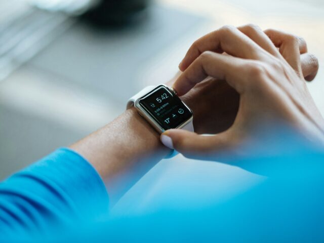 Smartwatch of fitnesstracker: wat past bij jou?